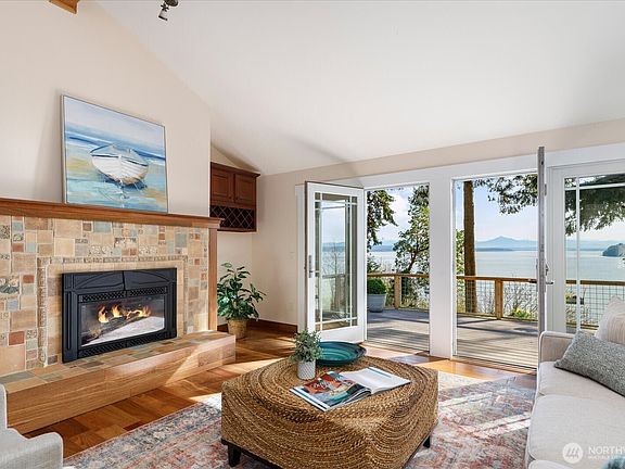 2nd image of 5051 Waterside Ln