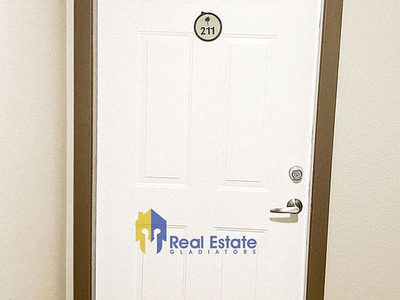 3rd image of 680 122nd Ave NE APT 211