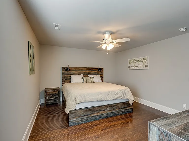 448 Caldwell Dr — Photo 19