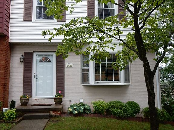 2nd image of 4624 Dyer Ct