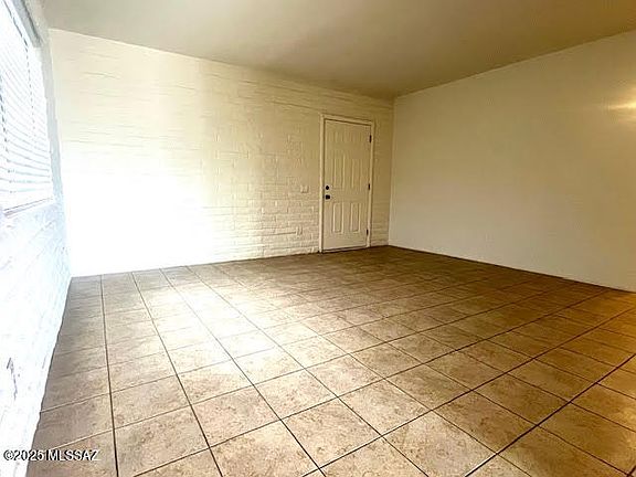 3rd image of 4809 W De La Canoa Dr