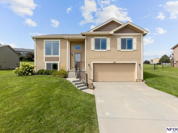 5026 N 161st St, Omaha, NE 68116