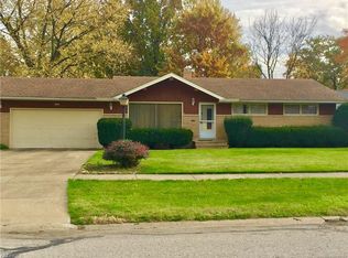 7065 Paula Dr, Middleburg Heights, OH 44130