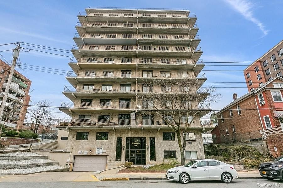 687 Bronx River Rd Yonkers, NY, 10704 Apartments for Rent Zillow