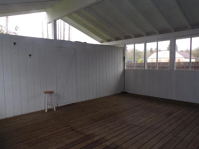 2740 NW Stewart St — Photo 12