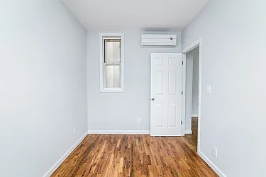 Rented by Rennit Inc.