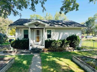 20720 S Lake Dr, Walkerton, IN 46574