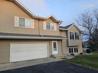 4045 Mallard Pl SE, Rochester, MN 55904