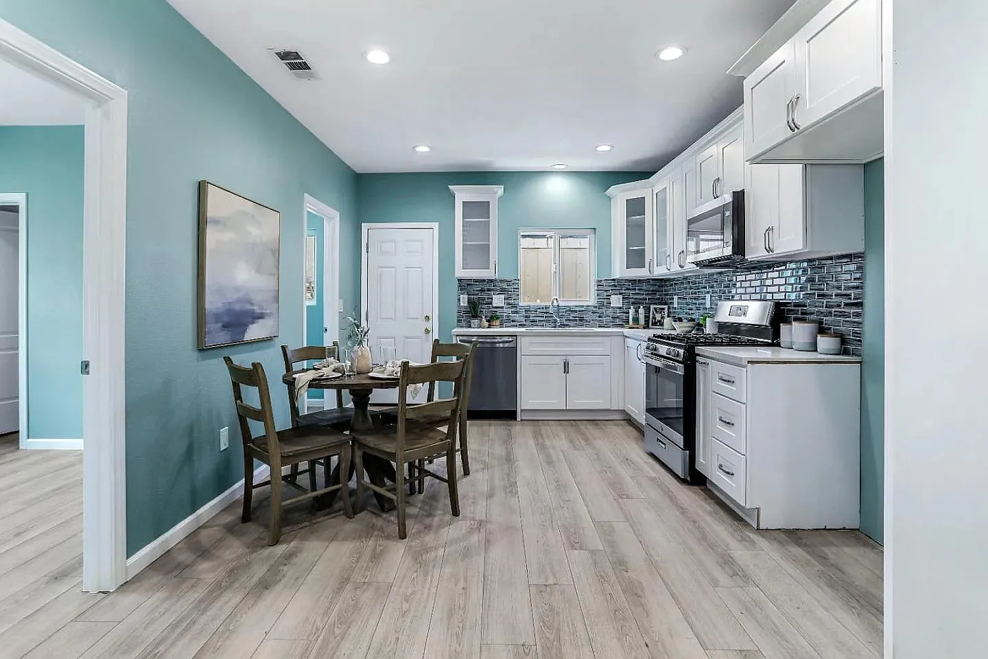 4 bed, 1343 sqft, $2,800 — Photo 1