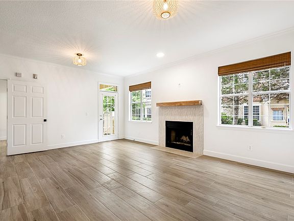 3rd image of 5124 W Sussex Ln