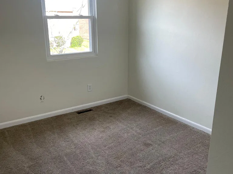 6931 Bonnot Dr — Photo 13