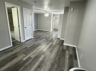 800 Benge Dr, Arlington, TX 76013