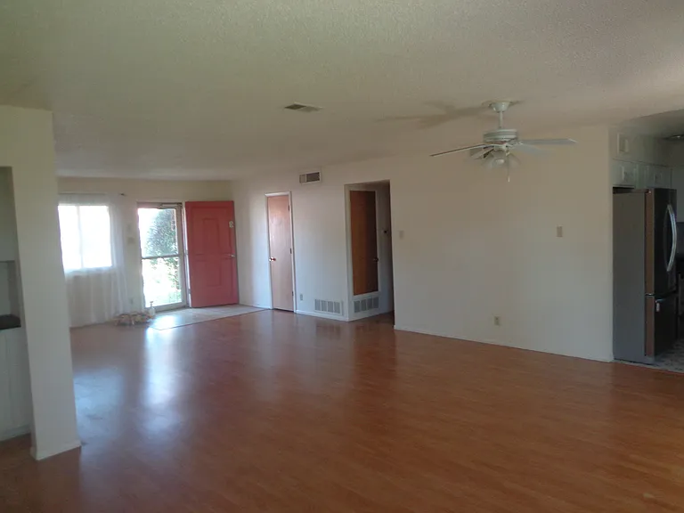914 Sunset Dr — Photo 18