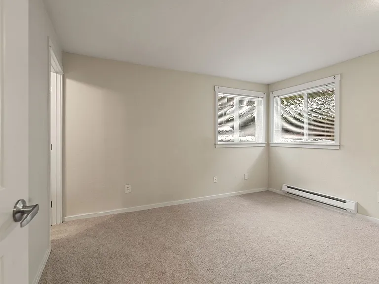 11309 NE 128th St #F104 — Photo 1