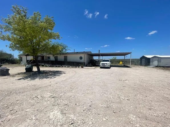 184 Tierra Blanca St, Del Rio, TX 78840