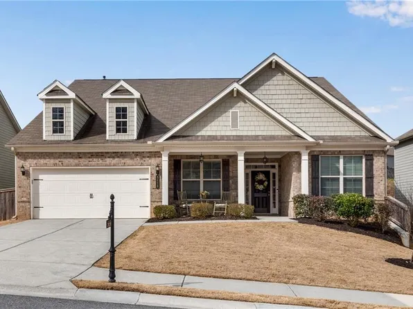 5610 Mirror Lake Dr, Cumming, GA 30028