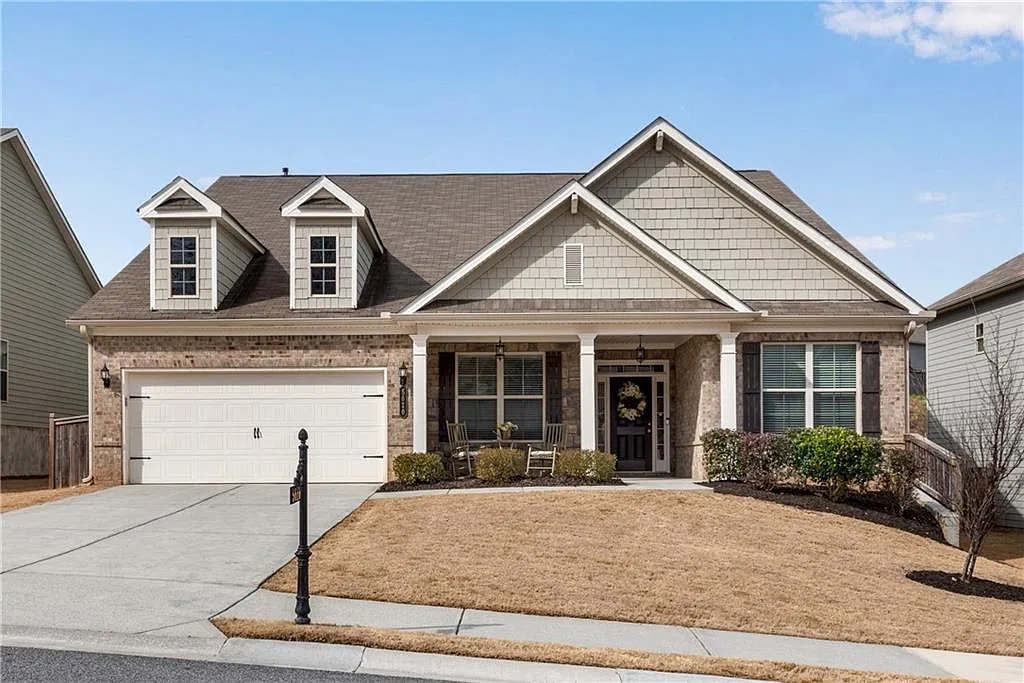 5610 Mirror Lake Dr photo 1