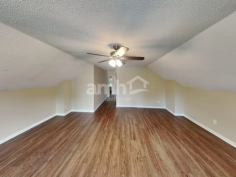 2253 Joann Dr — Photo 17