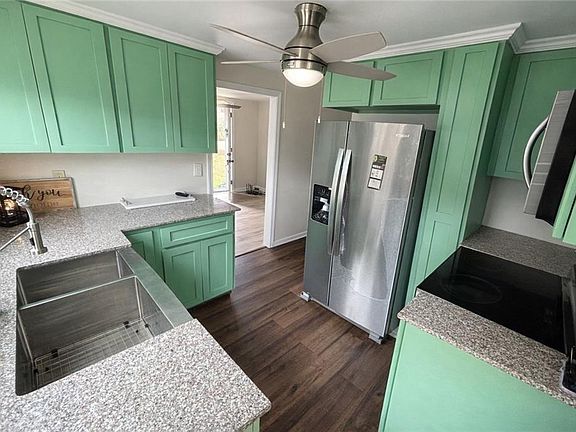 3rd image of 38552 Lees Landing Rd