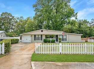2242 Monteau Dr, Jacksonville, FL 32210