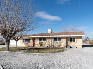 15990 Heatherdale Rd, Victorville, CA 92394