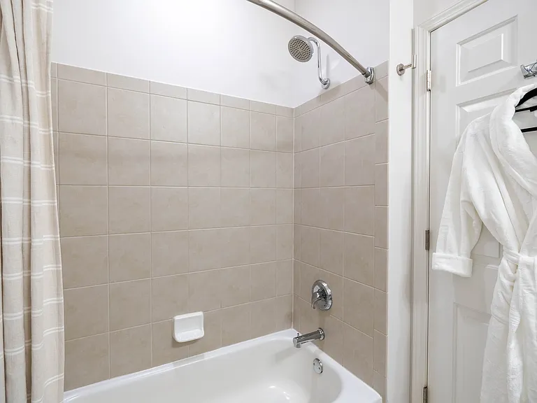 715 W Eastman St #0 — Photo 19