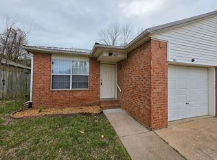 Dawn Dr. 1460 -1462, Fayetteville, AR 72703