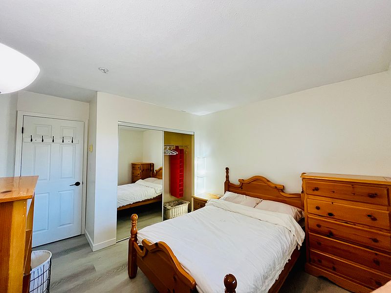 Burnaby Apartment for rent - 2 Bedrooms — photo 16