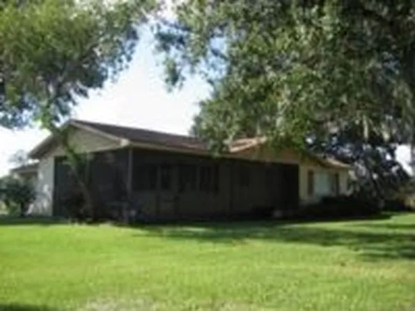 2905 S Forbes Rd, Dover, FL 33566