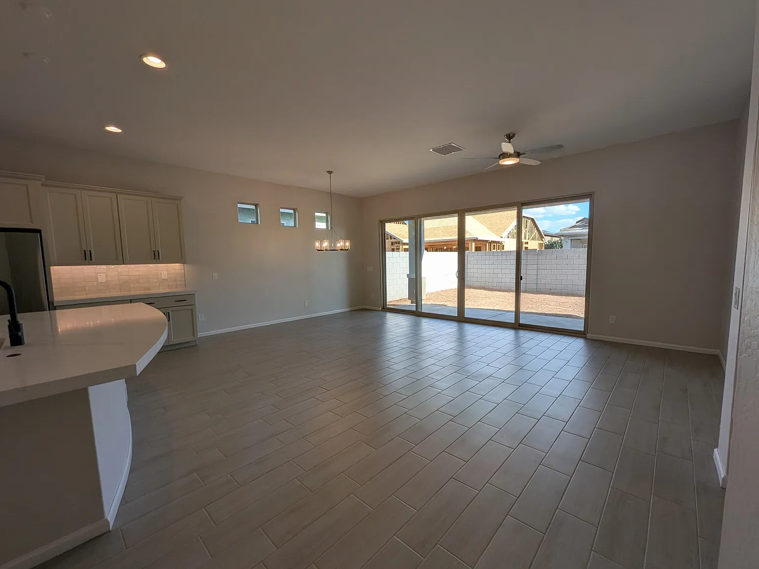 3 bed, 1693 sqft, $3,500 — Photo 4