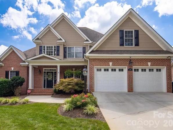 1746 30th Avenue Dr NE, Hickory, NC 28601