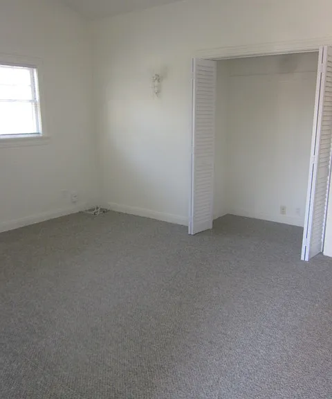812 N Detroit St — Photo 12