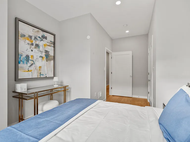 418 Street SE #B — Photo 12