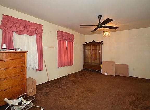 5th image of 2627 S 48th St