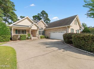 611 Eastwood Park Rd, Sunset Beach, NC 28468