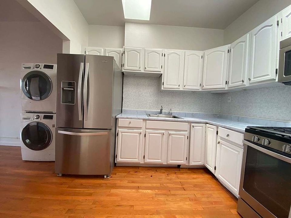 1st image of 21 W 121st St #Hp