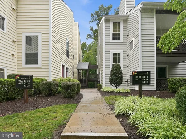 10120 Oakton Terrace Rd, Oakton, VA 22124