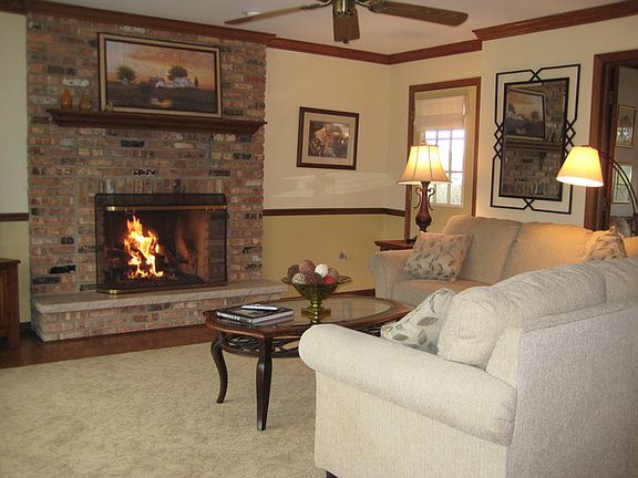 5th image of 2860 Abbington Dr