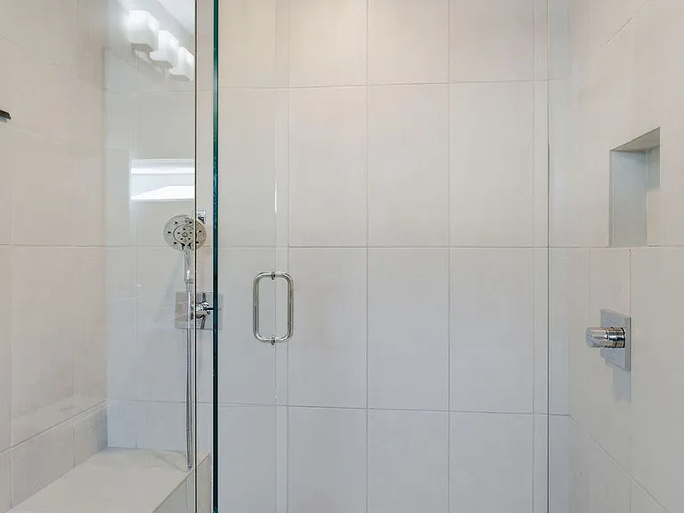426 Patterson St — Photo 23