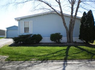 15 Sandpiper Ln, Beecher, IL 60401