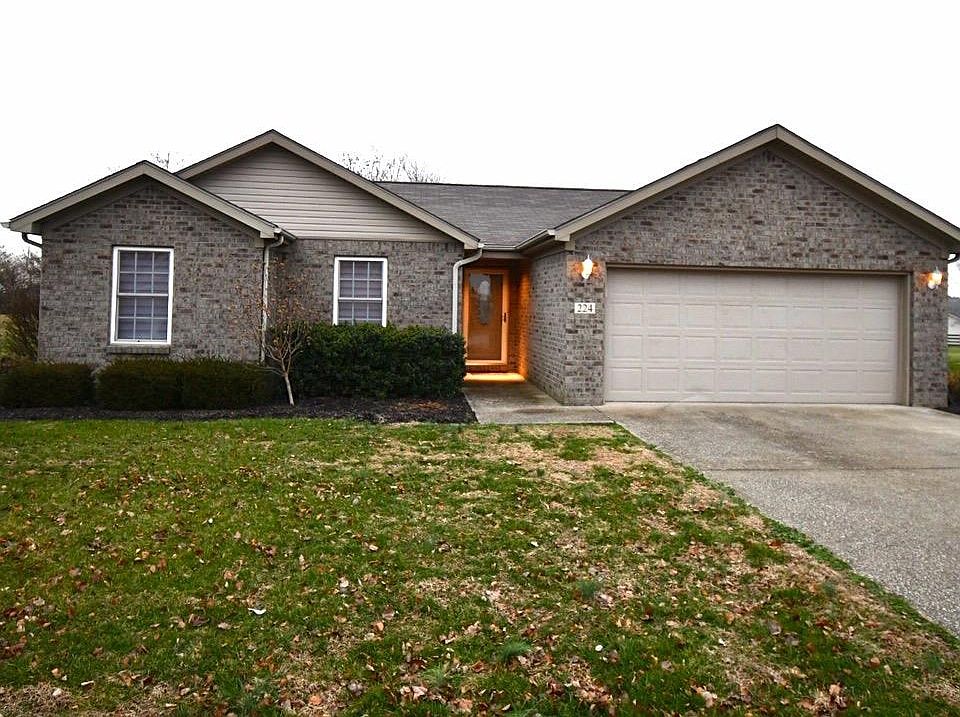 1st image of 224 Palm Hill Dr