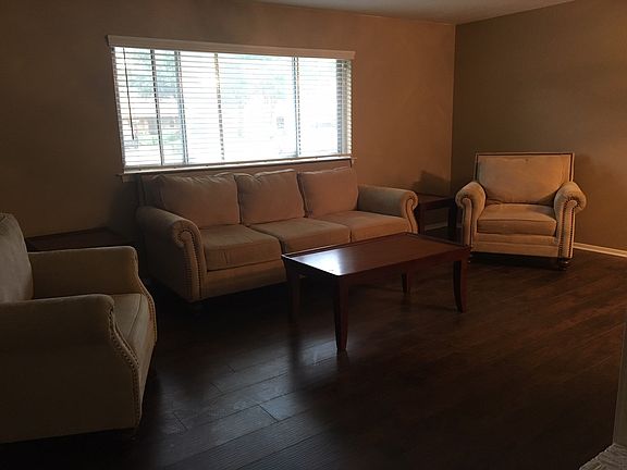 2nd image of 2720 Norwood Ln