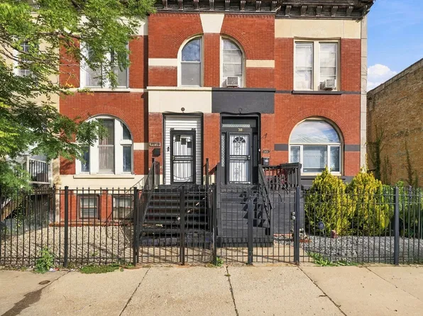 2854 W Warren Blvd, Chicago, IL 60612