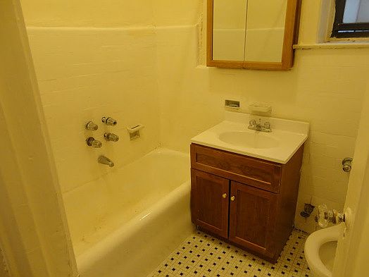 4th image of 270 Empire Blvd APT 4N