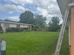 Urb Monte Grande Calle Esmeralda, Cabo Rojo, PR 00623