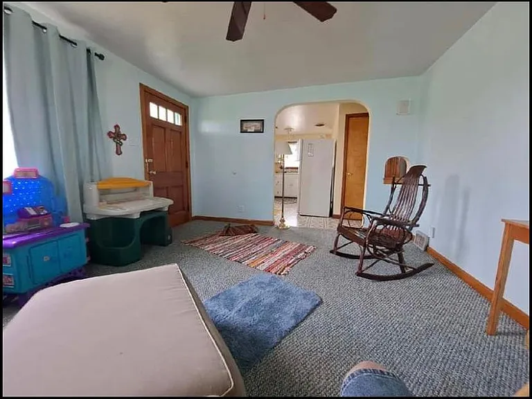 123 Hostetler Rd — Photo 2