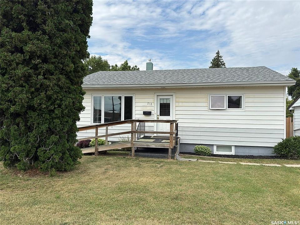 1st image of 218 Downey STREET