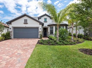 2714 Aviamar Cir, Naples, FL 34114