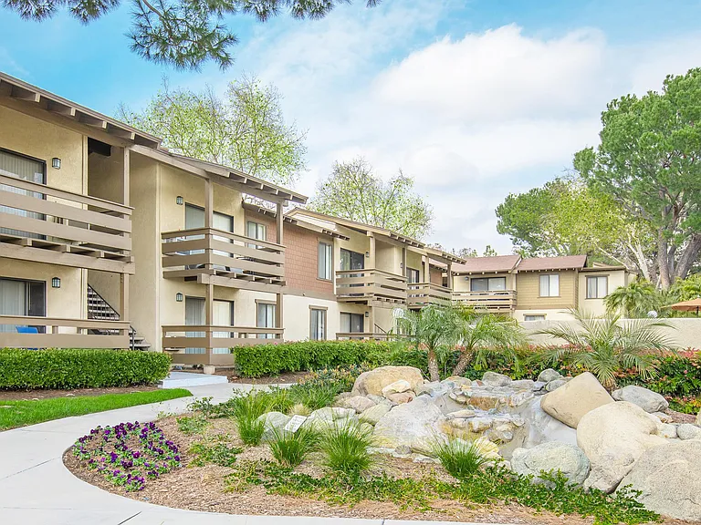 Raintree Apartment Homes — Photo 7