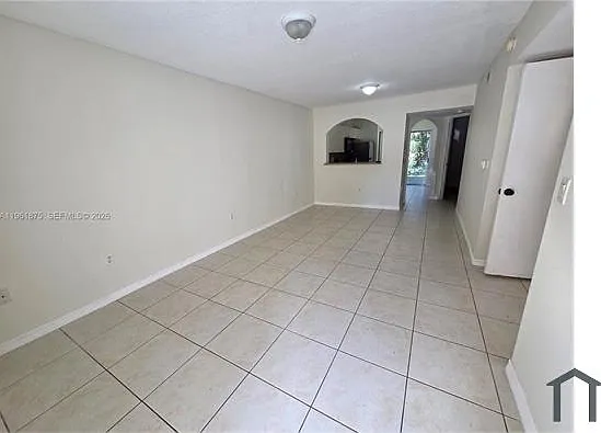 1251 SE 29th St #103 — Photo 4